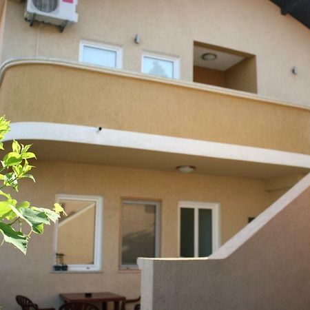 Apartments Emerald ウルツィニ エクステリア 写真